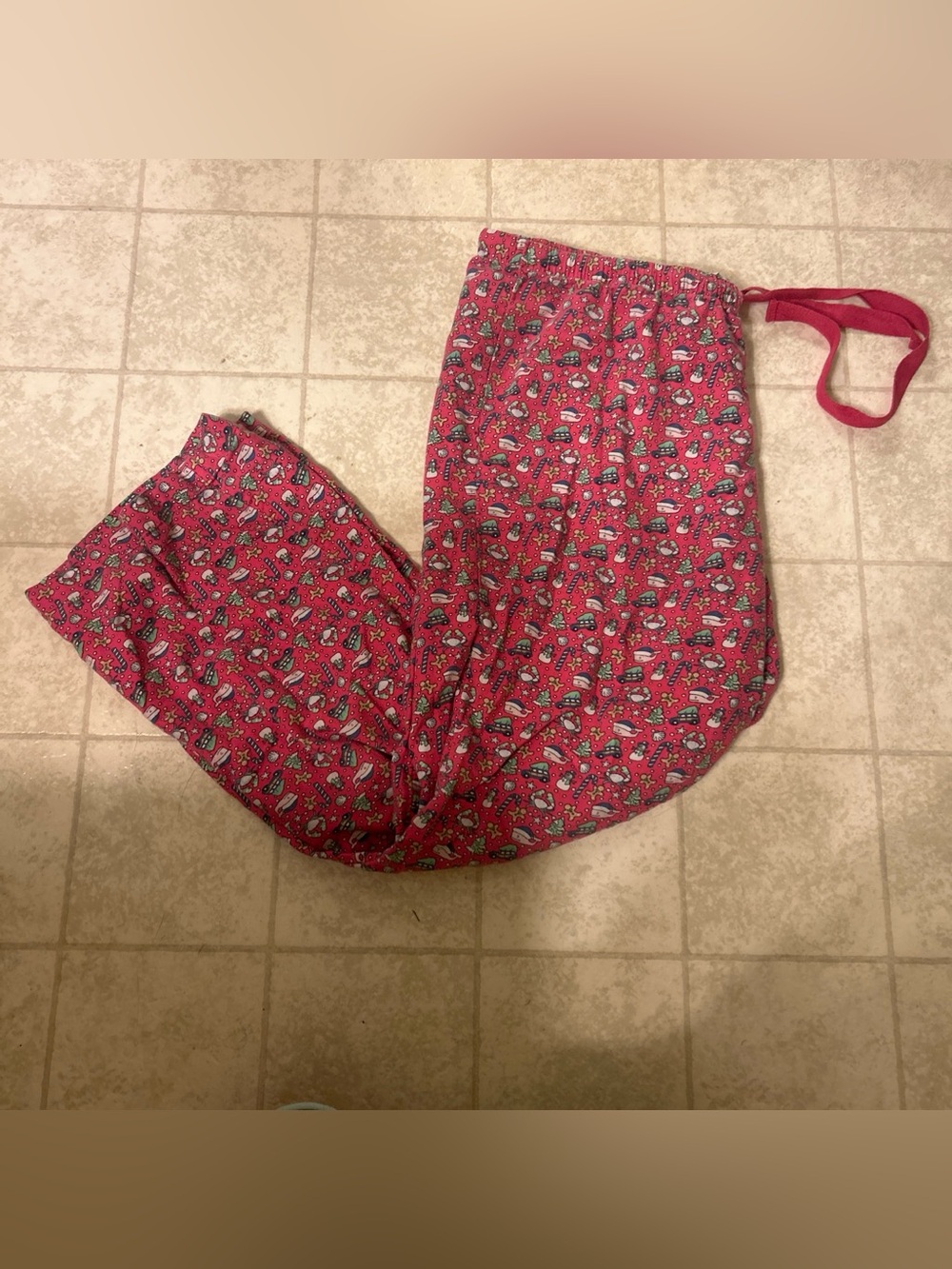 Vineyard Vines Men’s Red Christmas Pajama Bottoms with Drawstring